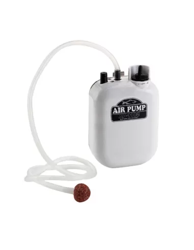 Two-speed battery powered oxygenator