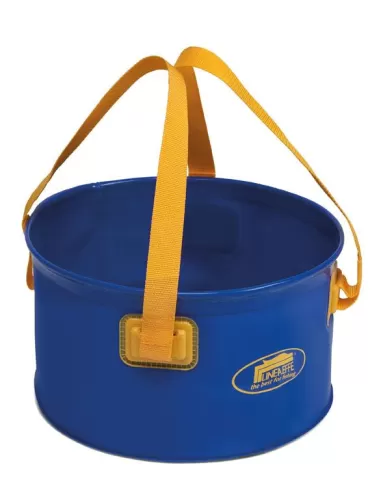 Folding bucket for pasture